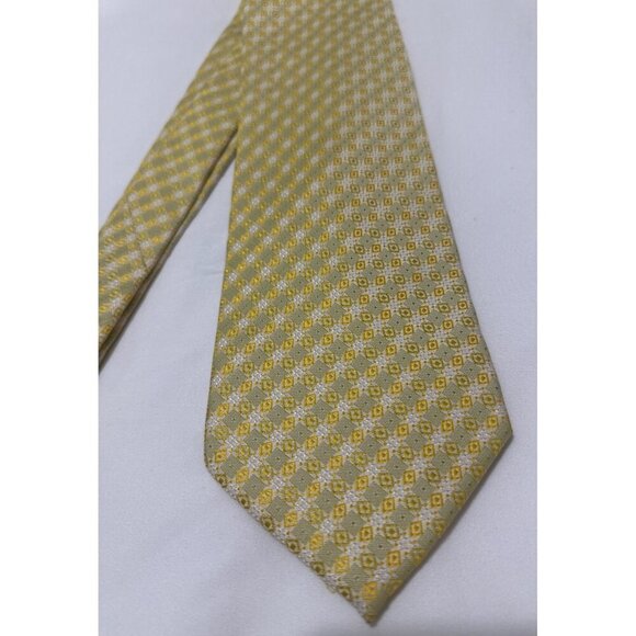 Giorgio Armani 100% Silk Handmade Yellow & Gold Patterned Tie - Picture 3 of 5